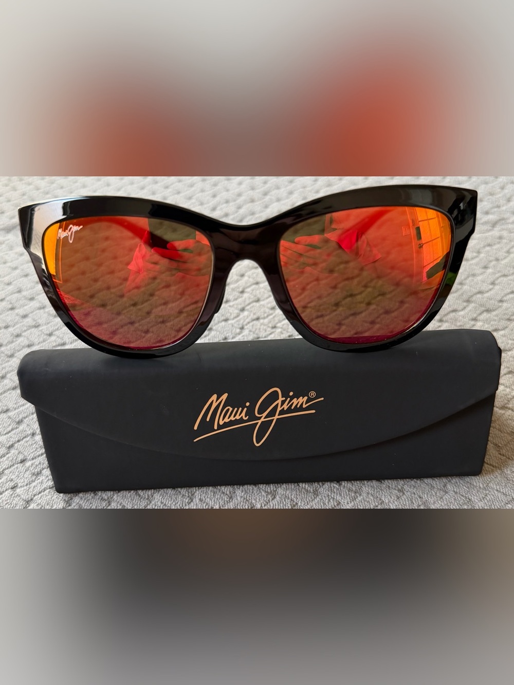 Maui Jim Unisex Black Frame and Hawaii Lava Mirror Sunglasses NWOT - Picture 11 of 11